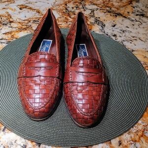 Brown Woven Leather Cole Haan Loafers. Men's 9M, preowned VG condition.